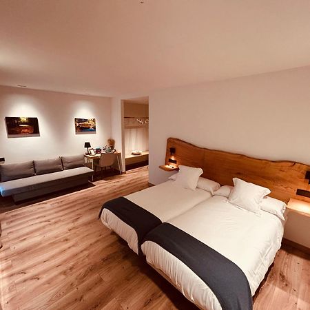 A Reigada Hotel Restaurante Grandas de Salime Εξωτερικό φωτογραφία