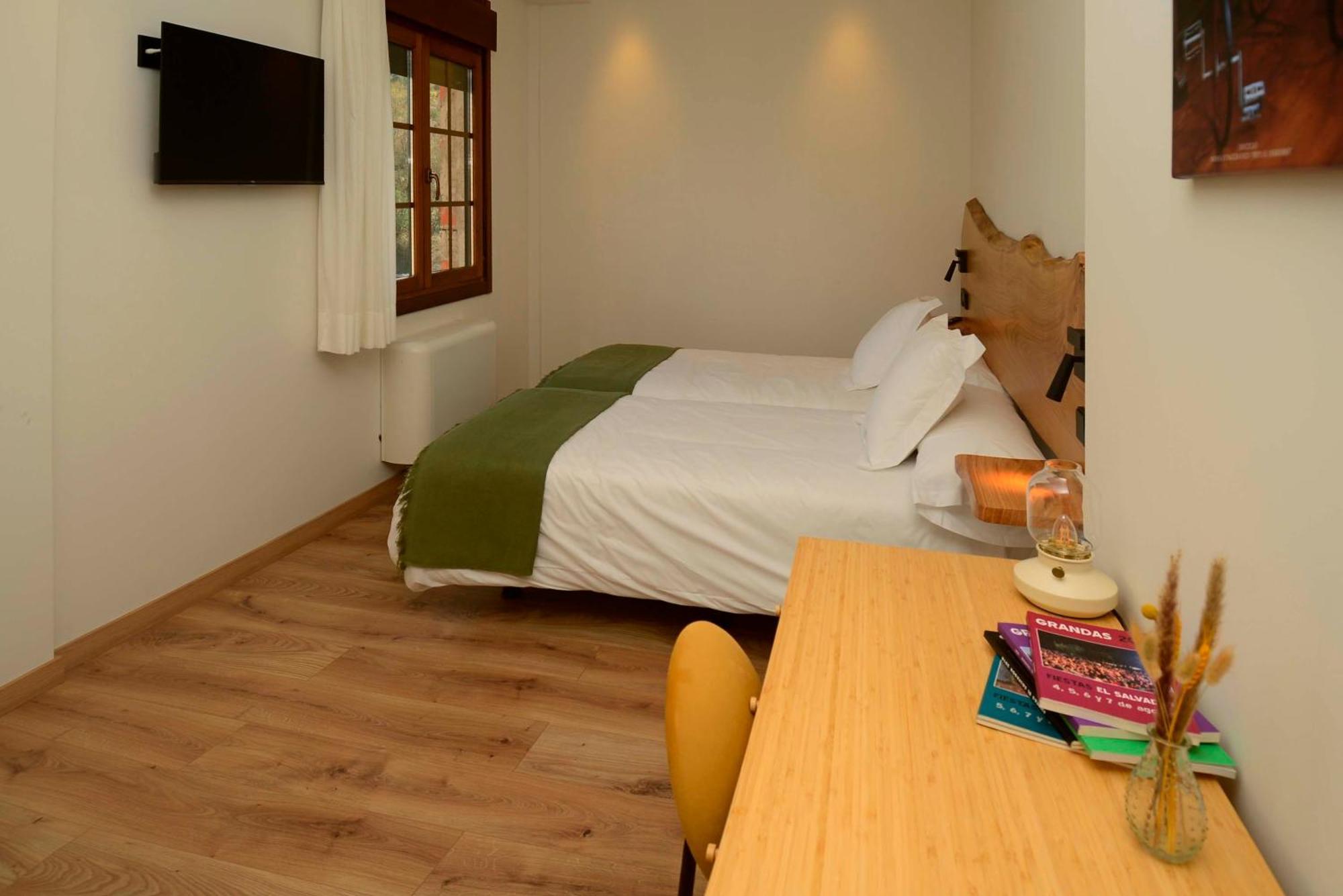 A Reigada Hotel Restaurante Grandas de Salime Εξωτερικό φωτογραφία