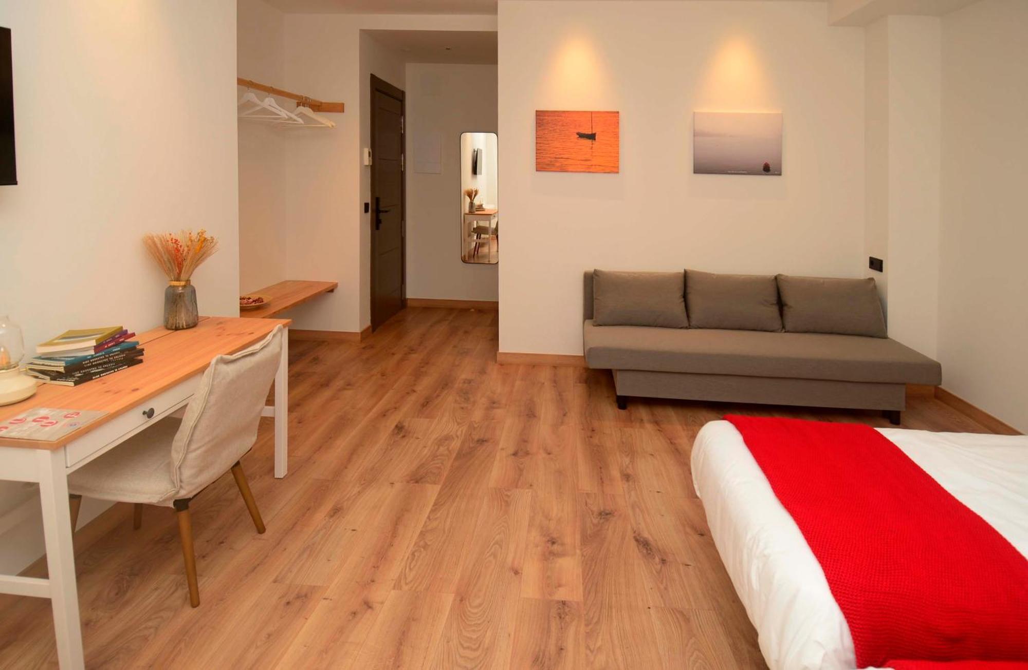 A Reigada Hotel Restaurante Grandas de Salime Εξωτερικό φωτογραφία