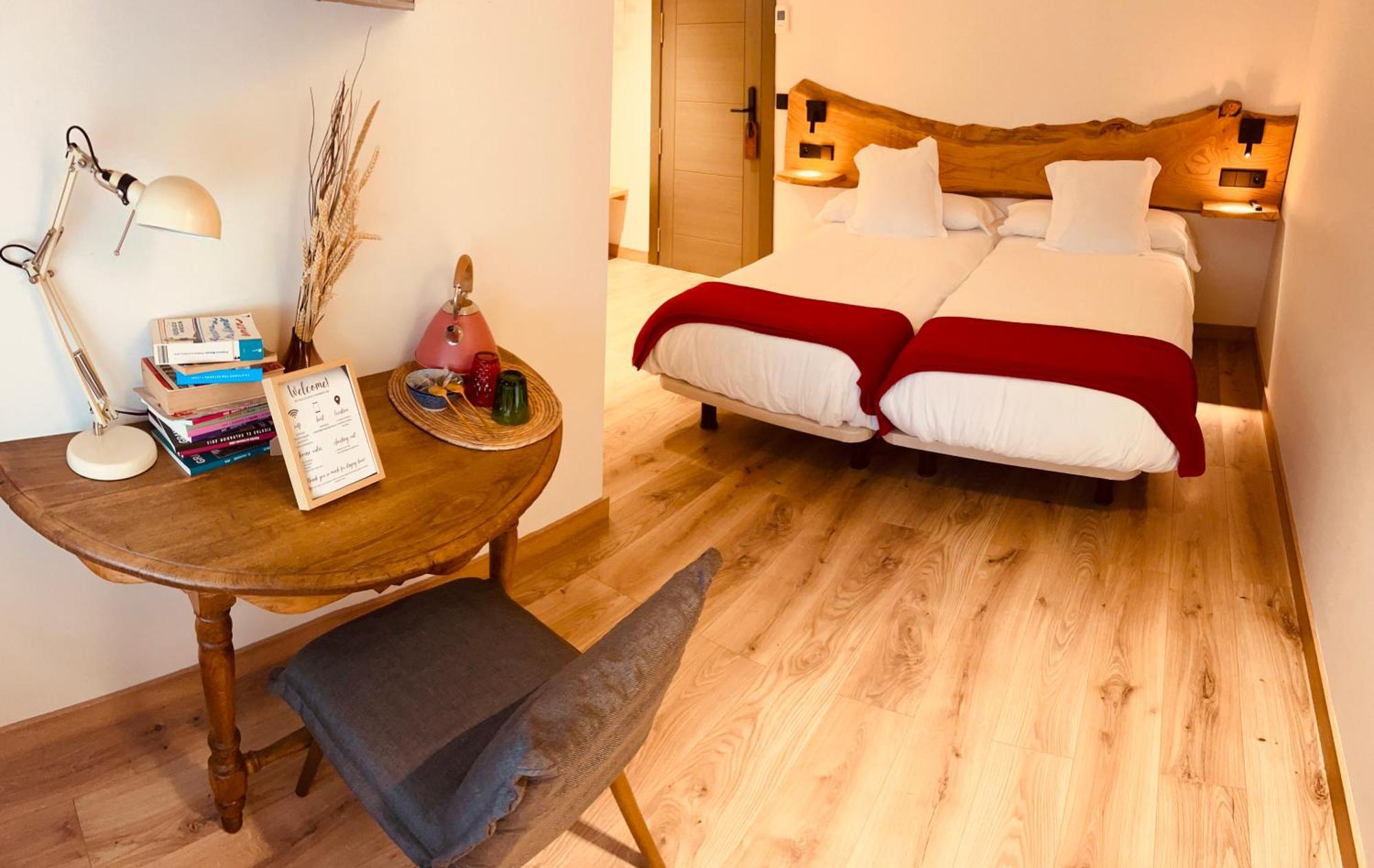 A Reigada Hotel Restaurante Grandas de Salime Εξωτερικό φωτογραφία